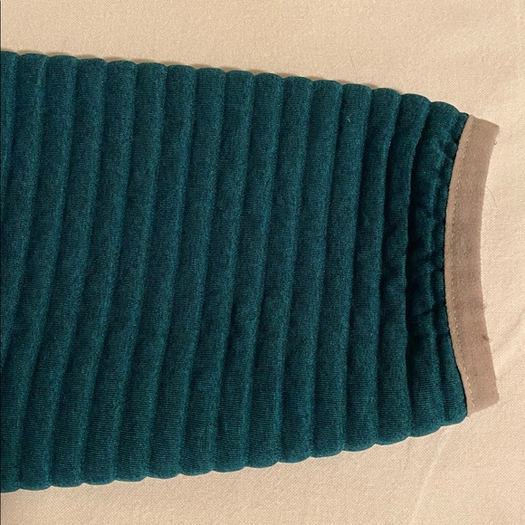 L.L. Bean Women’s Airlight Knit Full Zip Hooded Jacket with Pockets in Teal MP - Picture 12 of 14